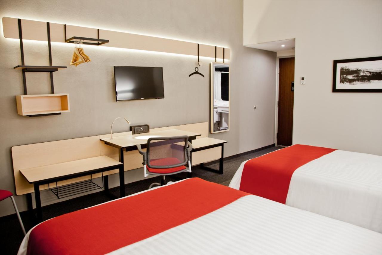 ซิตี้ เอ็กซ์เพรส อัวซากา Hotel Oaxaca ภายนอก รูปภาพ